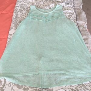 Lose fitted tank top